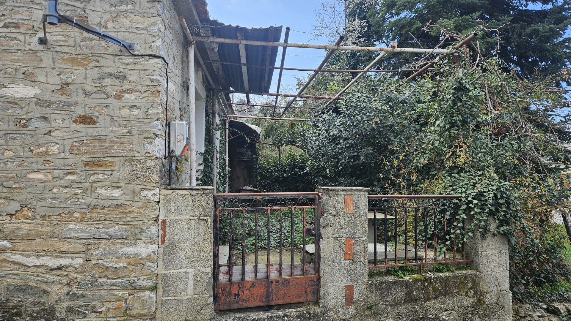 (For Sale) Residential Detached house || Magnisia/Pilio-Milies - 64 Sq.m, 53.000€