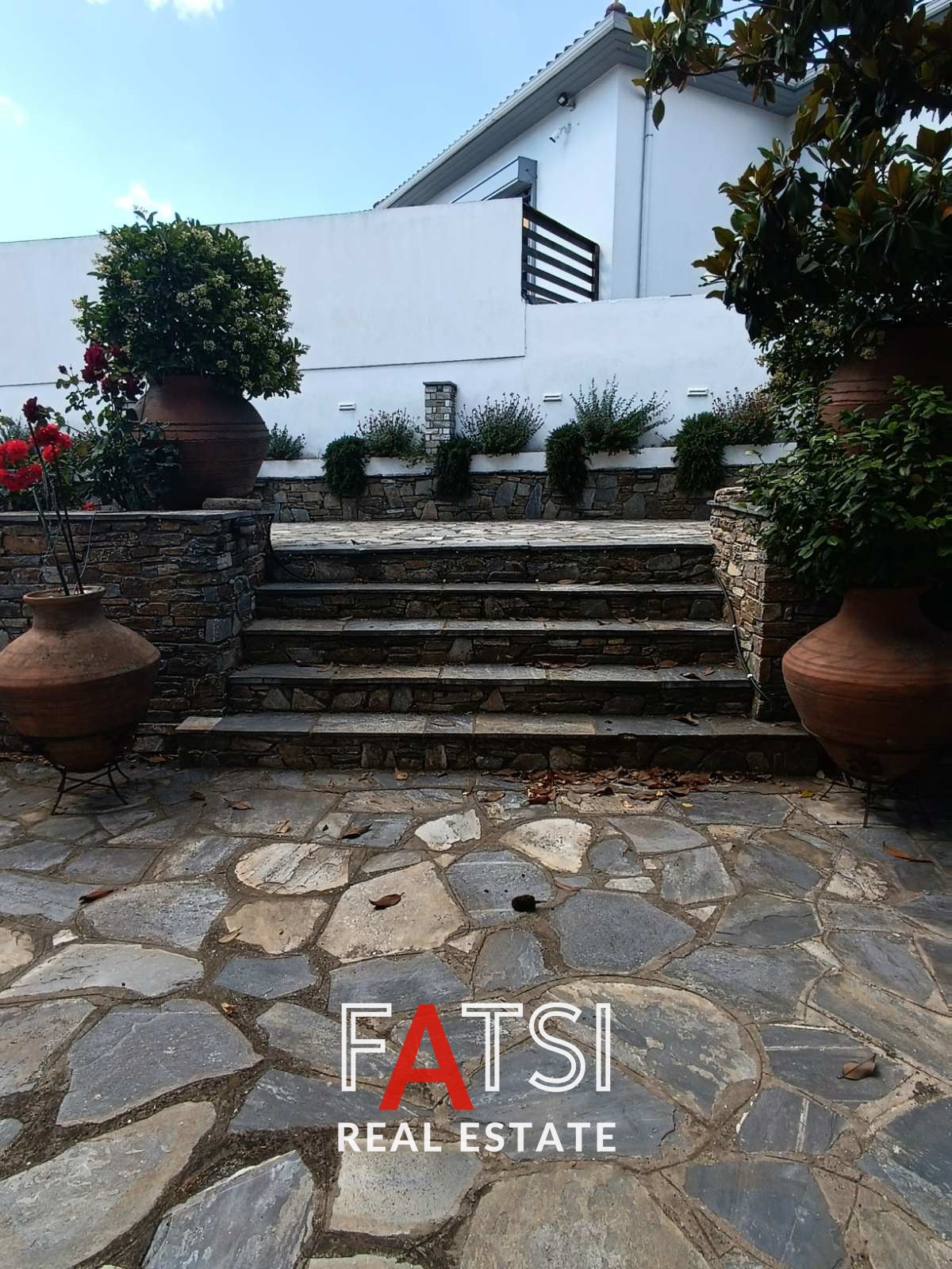 2103870 - Detached house For sale, Argalasti, 320 sq.m., €260.000