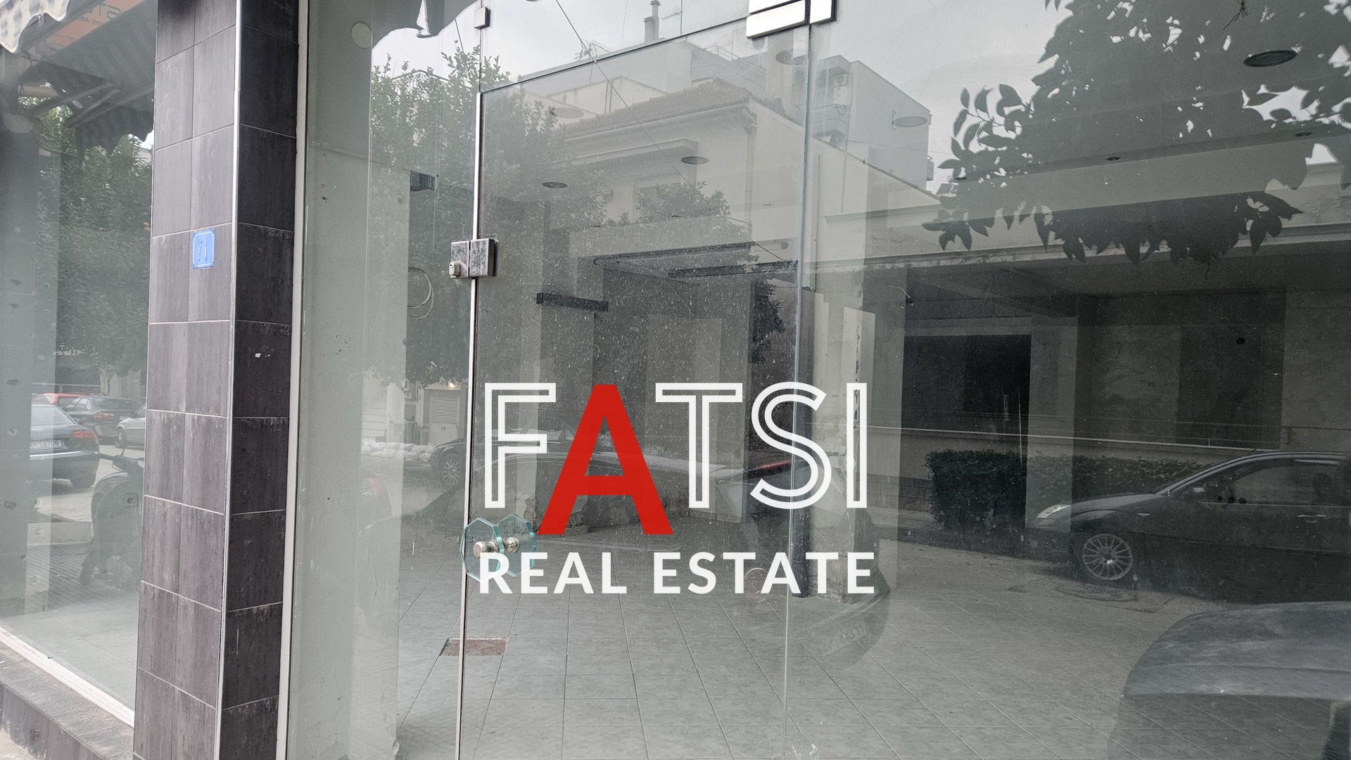 2443537 - Shop For rent, Volos, 140 sq.m., €550